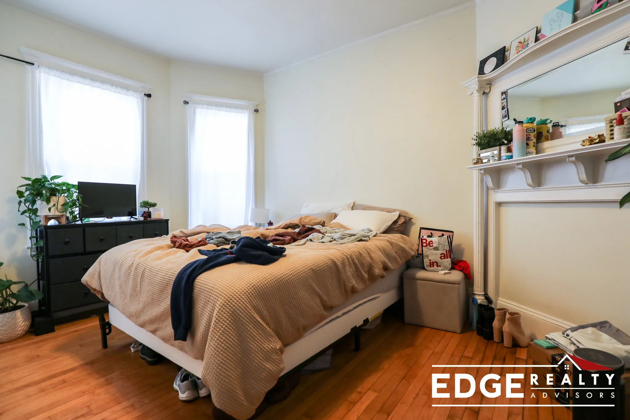 5 bed, 3 bath apartment for rent at 7 Greylock Rd Unit 2, Brighton — photo 11 of 15