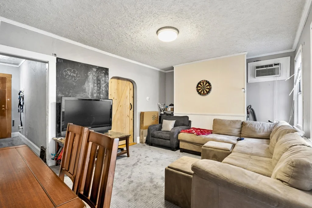 4 bed, 1 bath apartment for rent at 7 Grimes St Unit 2, South Boston