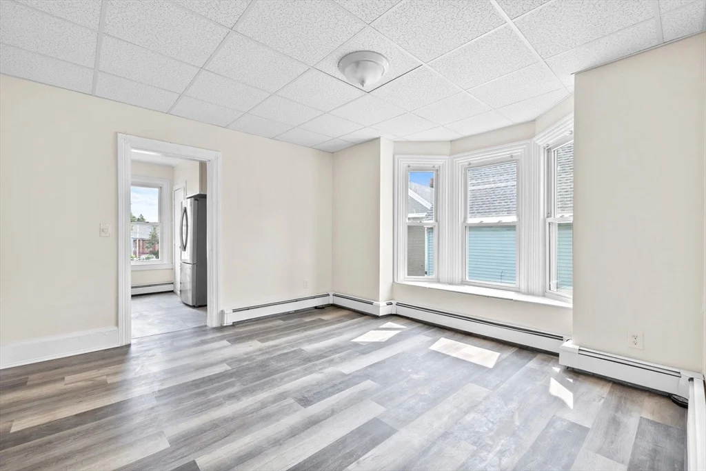 2 bed, 1 bath apartment for rent at 7 Grove St Unit 1, Haverhill — photo 1 of 10