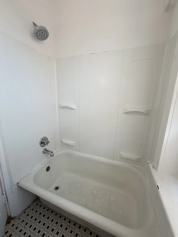 1 bed, 1 bath apartment for rent at 7 Grove St Unit 11, Beacon Hill — photo 14 of 14