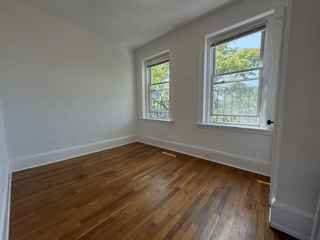 1 bed, 1 bath apartment for rent at 7 Grove St Unit 11, Beacon Hill — photo 9 of 14