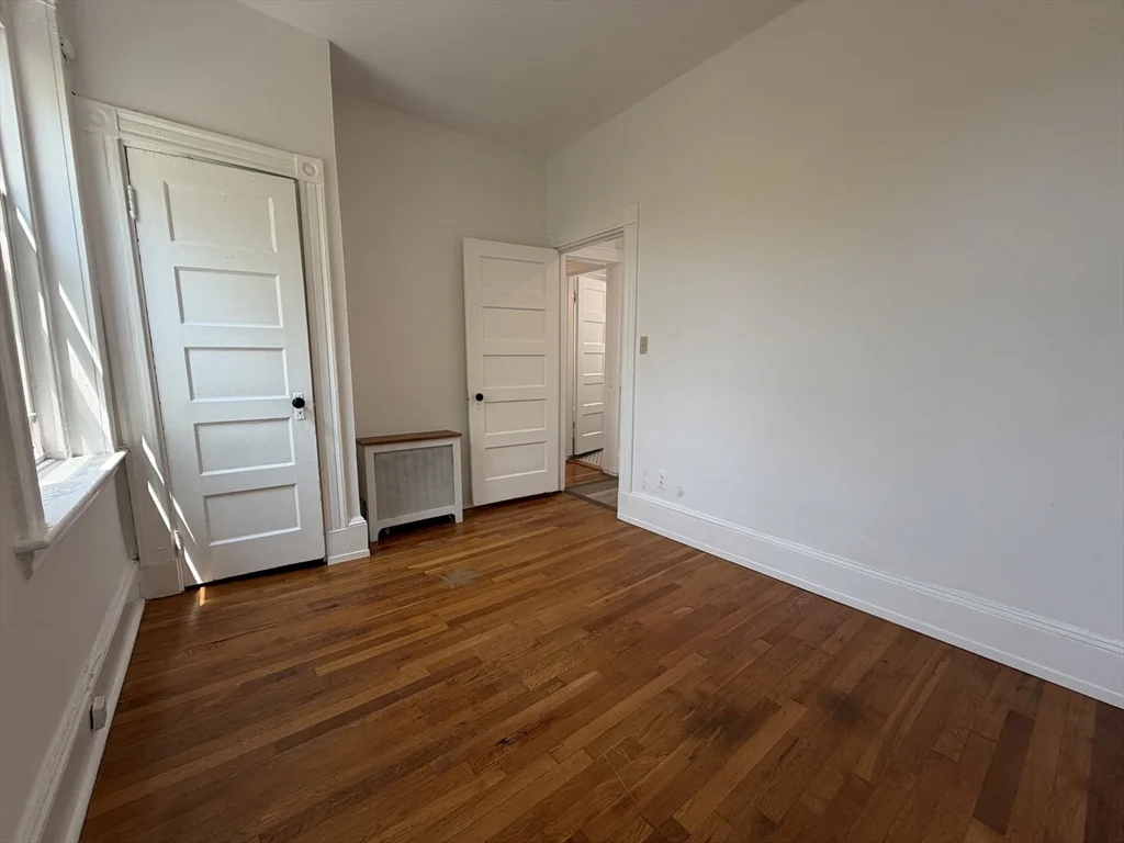 1 bed, 1 bath apartment for rent at 7 Grove St Unit 11, Beacon Hill — photo 11 of 14