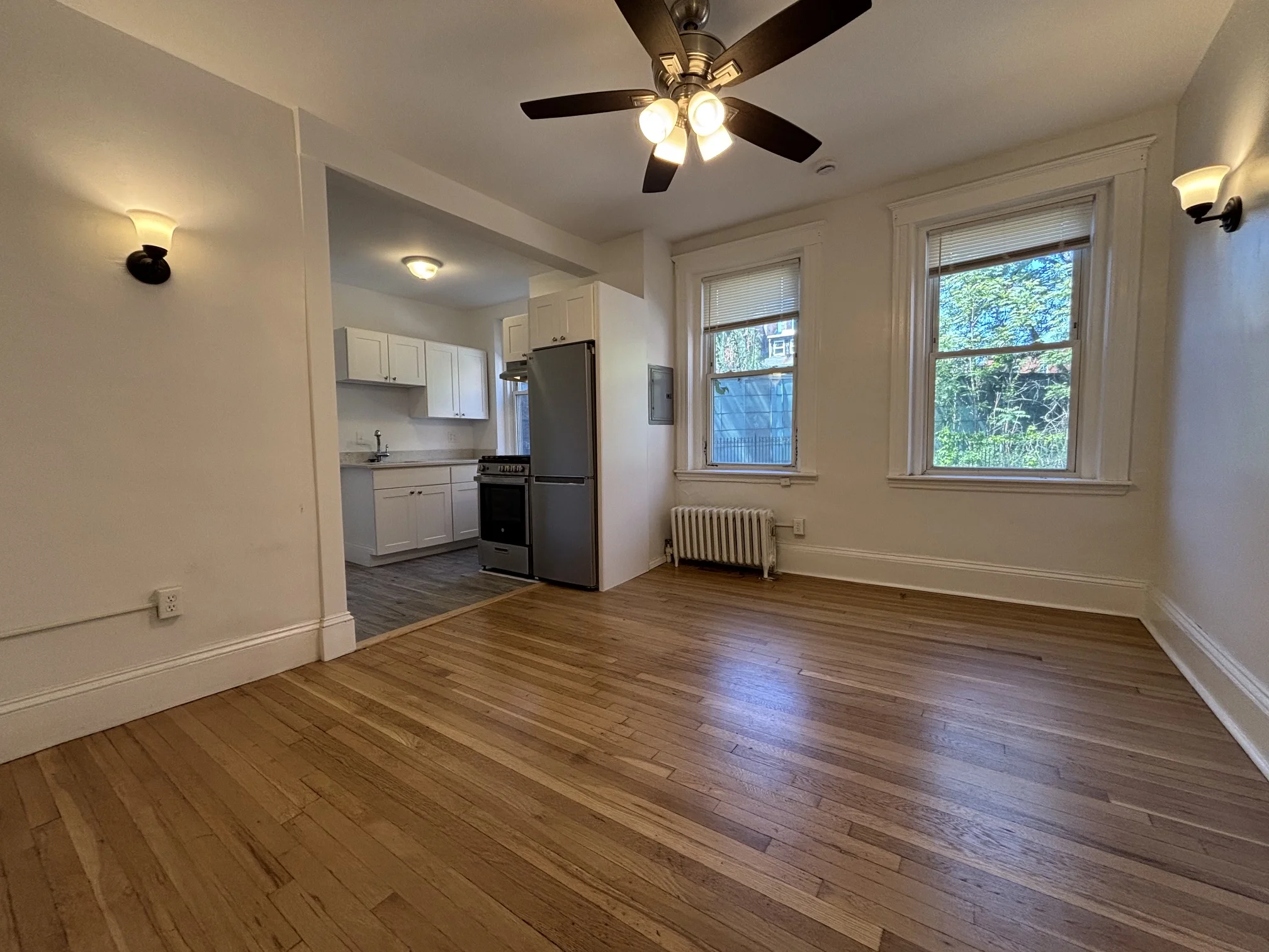 Studio bed, 1 bath apartment for rent at 7 Grove St Unit 3, Beacon Hill — photo 1 of 11