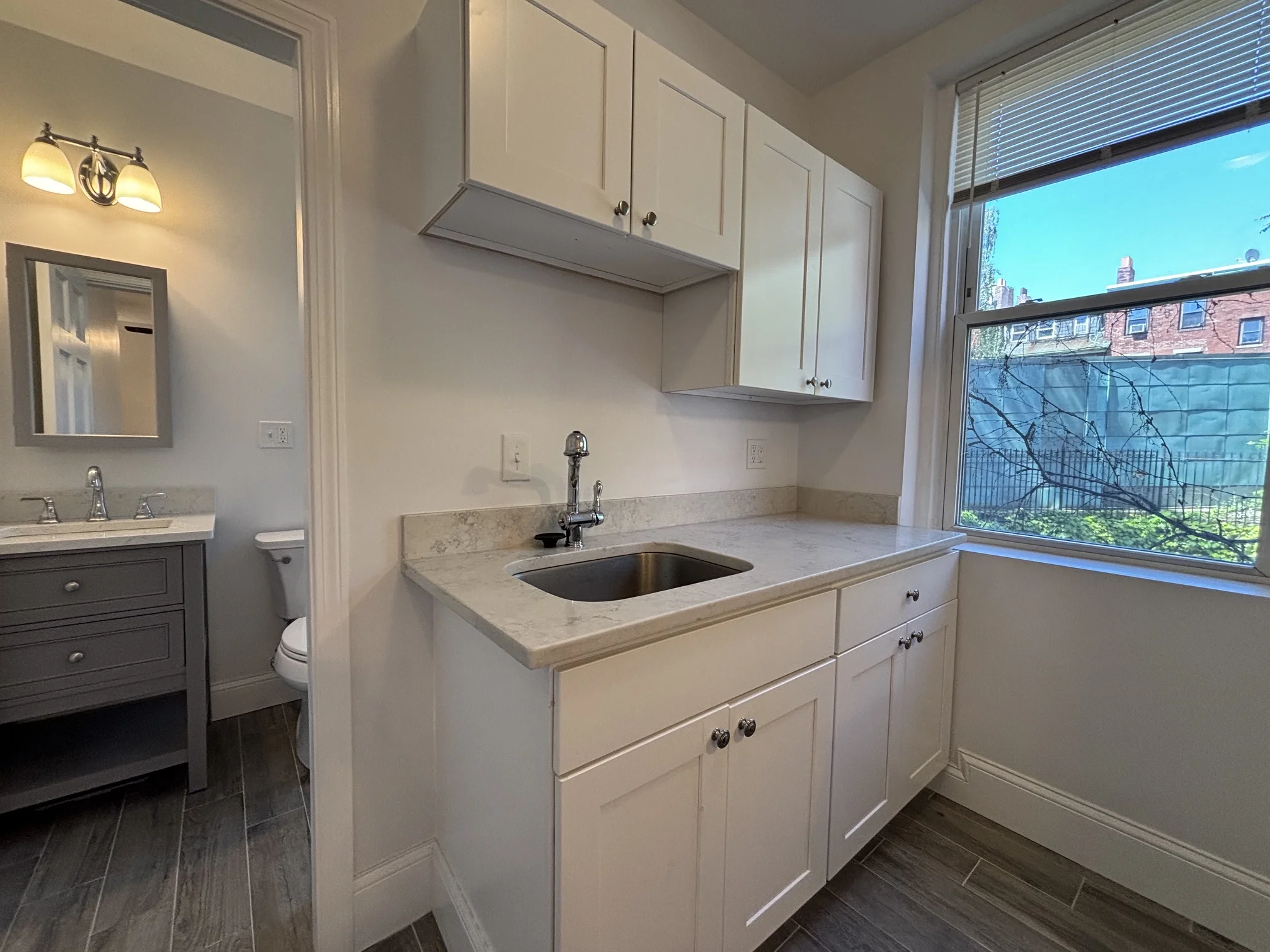 Studio bed, 1 bath apartment for rent at 7 Grove St Unit 3, Beacon Hill — photo 9 of 11