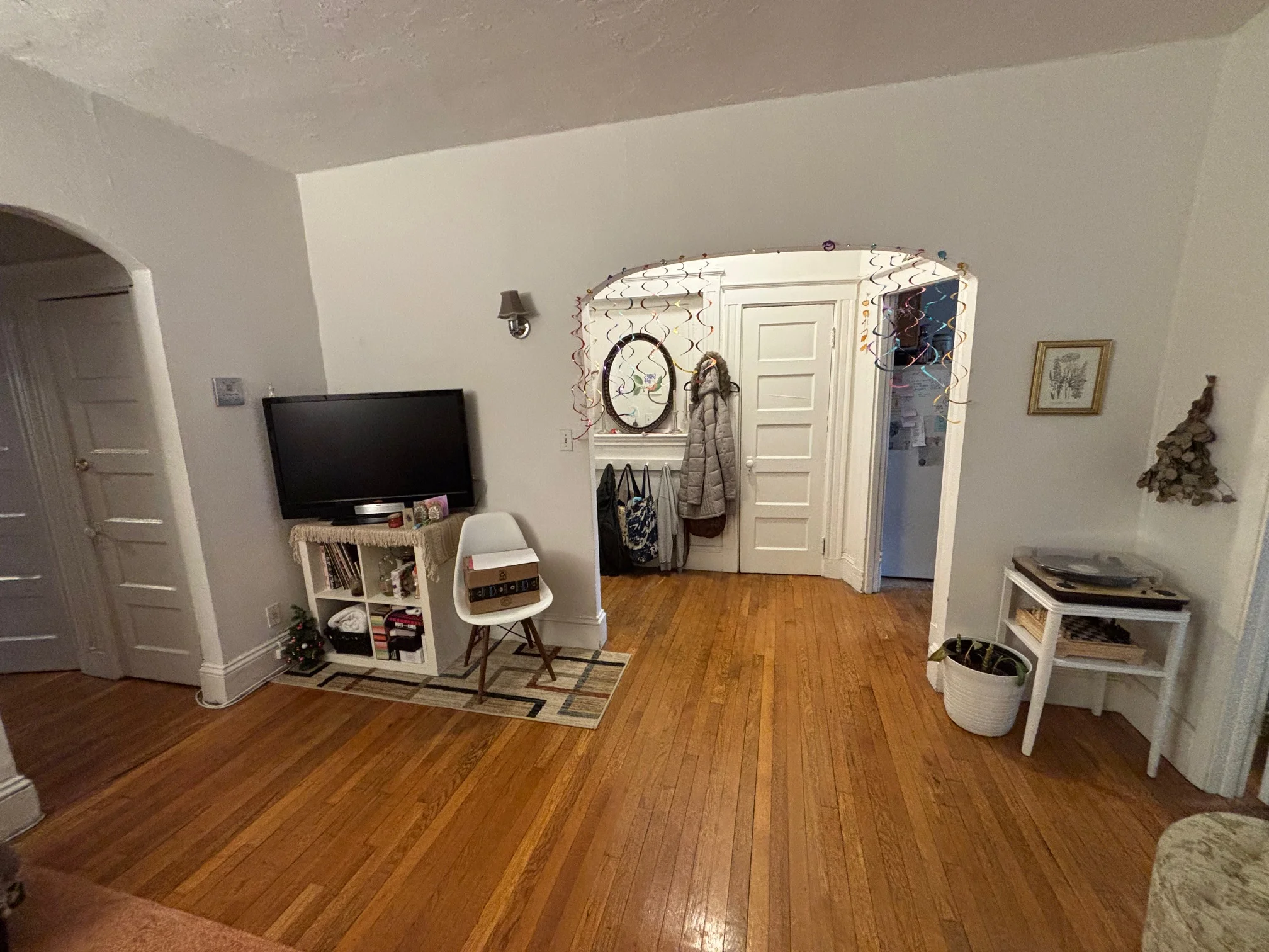 2 bed, 1 bath apartment for rent at 7 Grove St Unit 7, Beacon Hill — photo 7 of 19