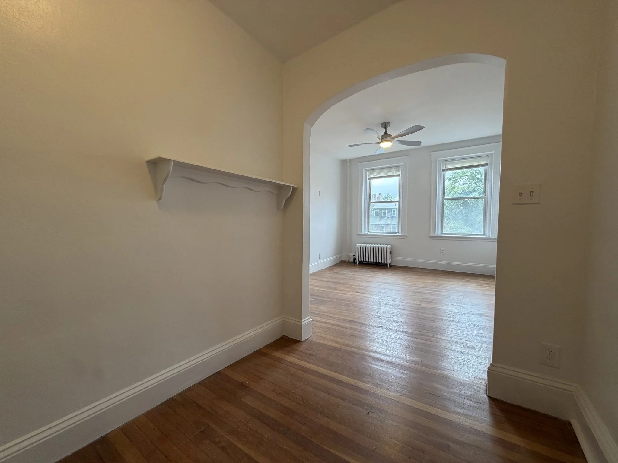 Studio bed, 1 bath apartment for rent at 7 Grove St Unit 9, Beacon Hill — photo 11 of 12