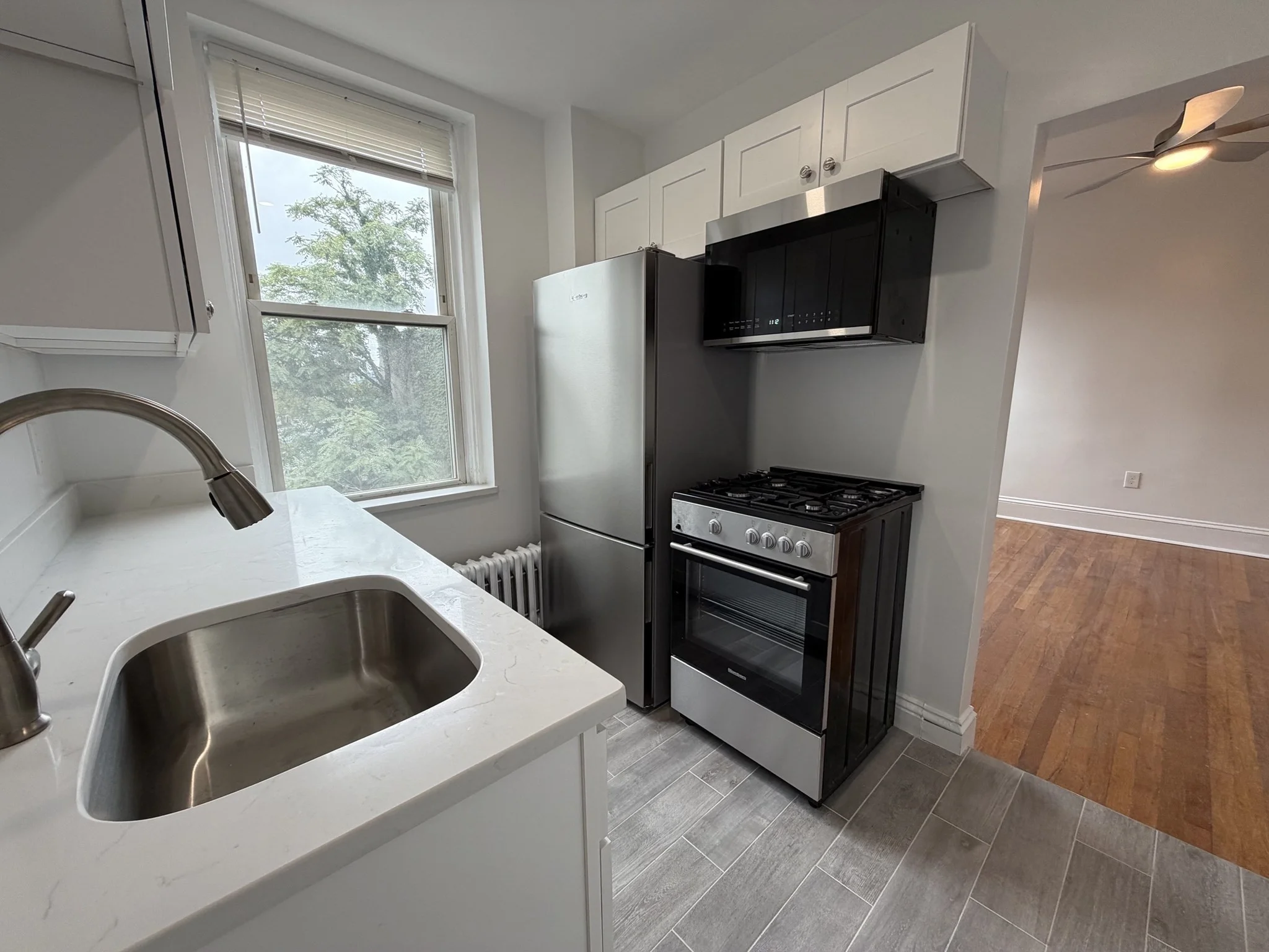 Studio bed, 1 bath apartment for rent at 7 Grove St Unit 9, Beacon Hill — photo 7 of 12