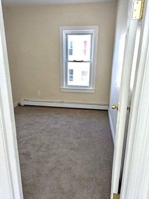 4 bed, 1 bath apartment for rent at 7 Grove Unit 2, Haverhill — photo 9 of 10