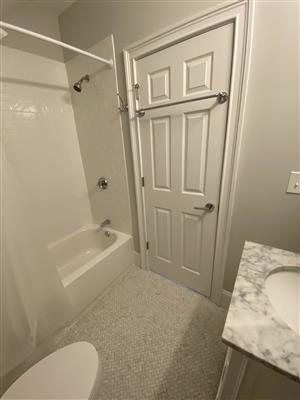 6 bed, 4 bath apartment for rent at 7 Hamilton Rd Unit 2, West Somerville — photo 23 of 30