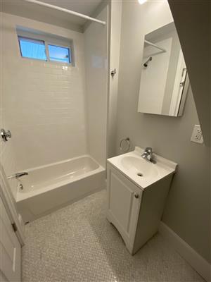 6 bed, 4 bath apartment for rent at 7 Hamilton Rd Unit 2, West Somerville — photo 7 of 30
