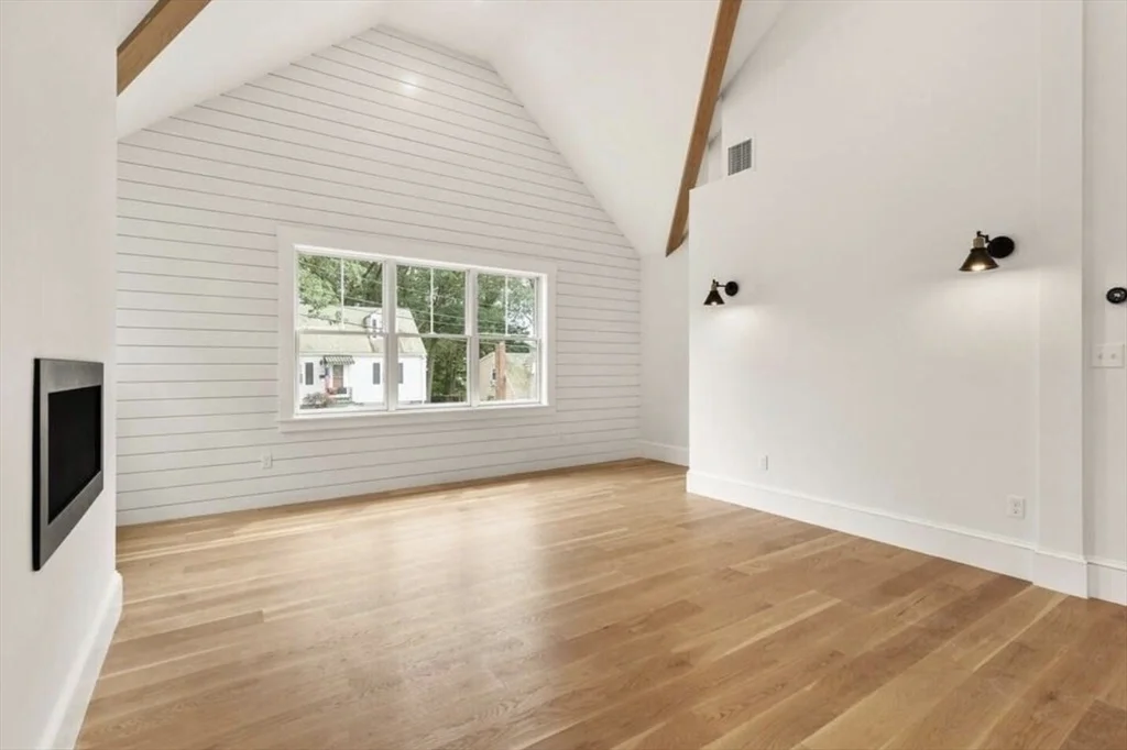 4 bed, 3 bath apartment for rent at 7 Hancock Unit -, Arlington — photo 13 of 15