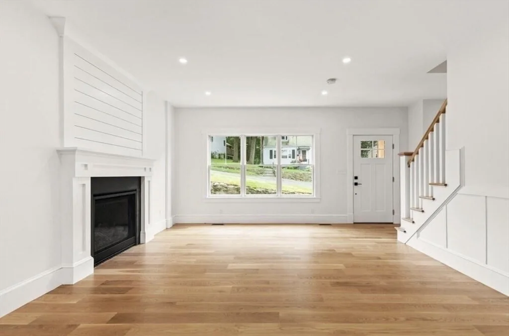 4 bed, 3 bath apartment for rent at 7 Hancock Unit -, Arlington — photo 9 of 15