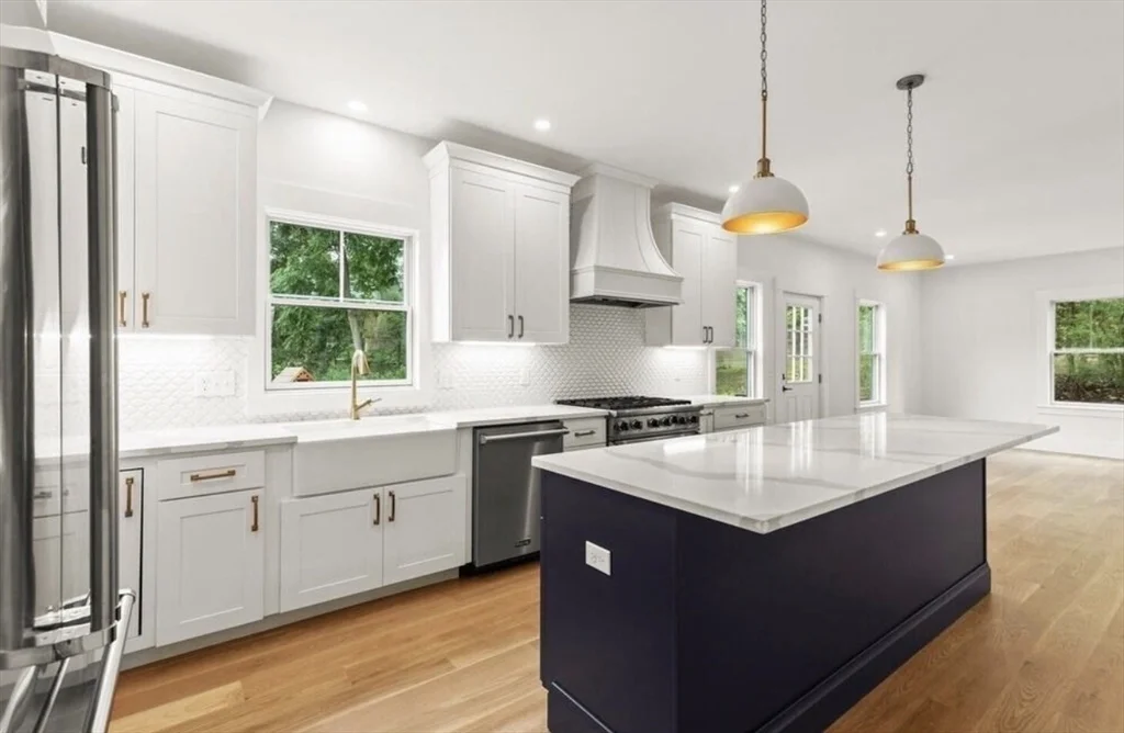 4 bed, 3 bath apartment for rent at 7 Hancock Unit -, Arlington — photo 5 of 15