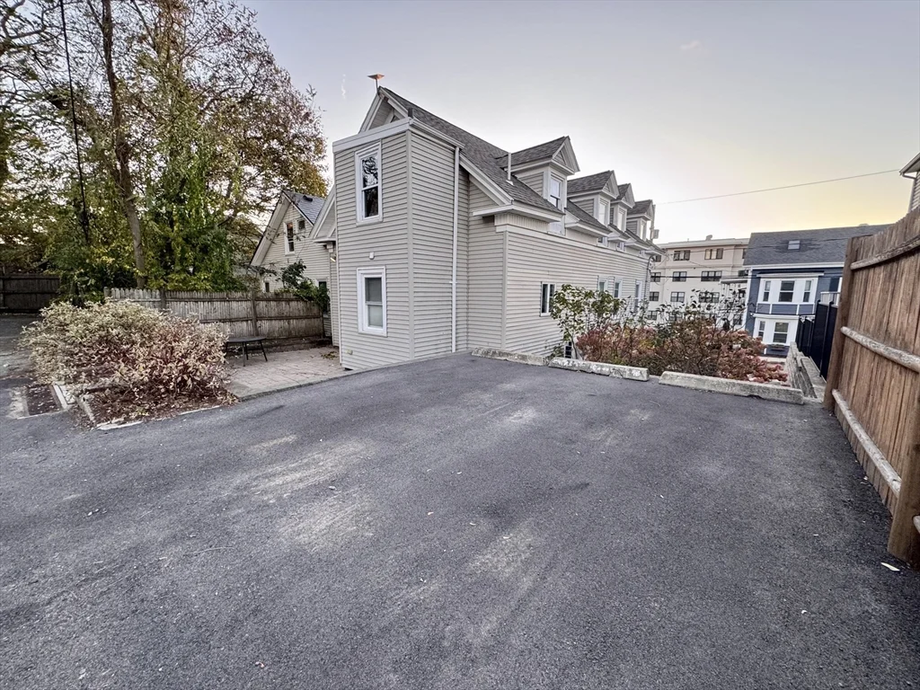 2 bed, 1 bath apartment for rent at 7 Hardy St Unit 1, Beverly — photo 20 of 24