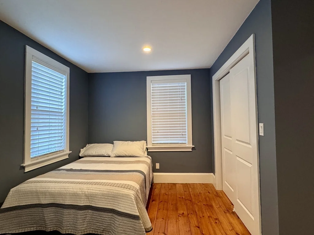 2 bed, 1 bath apartment for rent at 7 Hardy St Unit 1, Beverly — photo 15 of 24