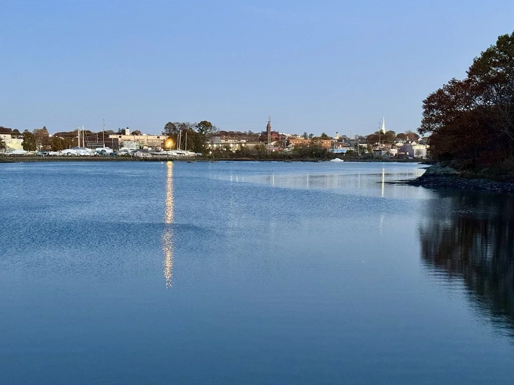 2 bed, 1 bath apartment for rent at 7 Hardy St Unit 1, Beverly — photo 24 of 24