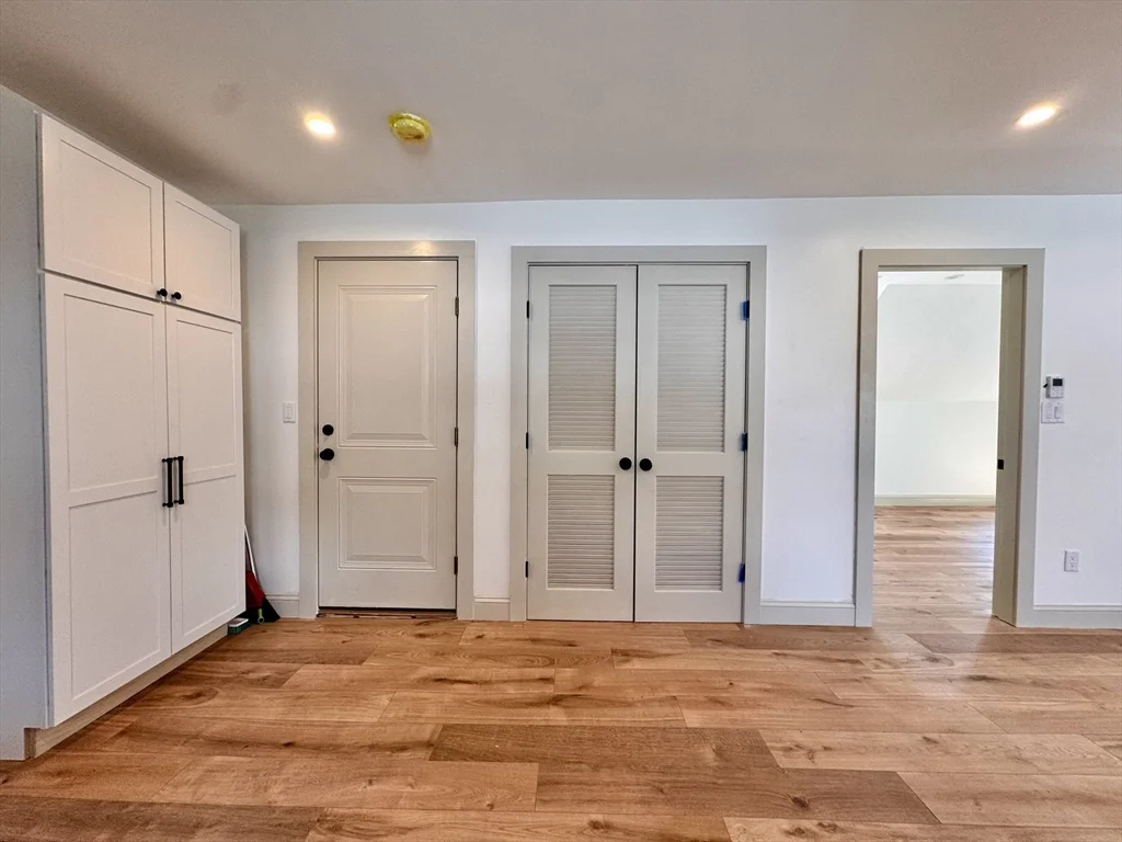 2 bed, 1 bath apartment for rent at 7 Hardy St Unit 2, Beverly — photo 15 of 27