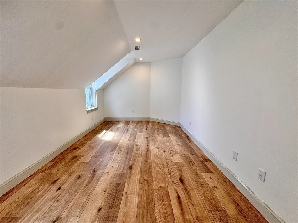 2 bed, 1 bath apartment for rent at 7 Hardy St Unit 2, Beverly — photo 16 of 27