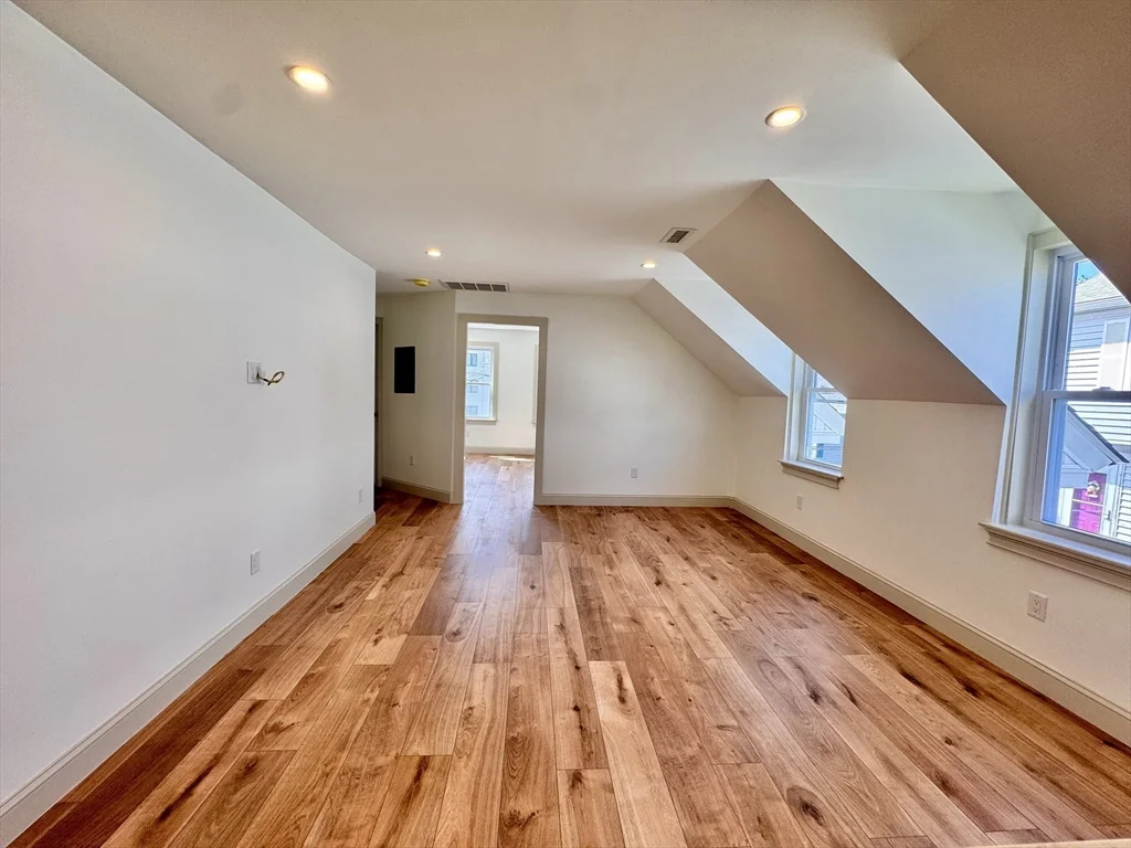 2 bed, 1 bath apartment for rent at 7 Hardy St Unit 2, Beverly — photo 5 of 27