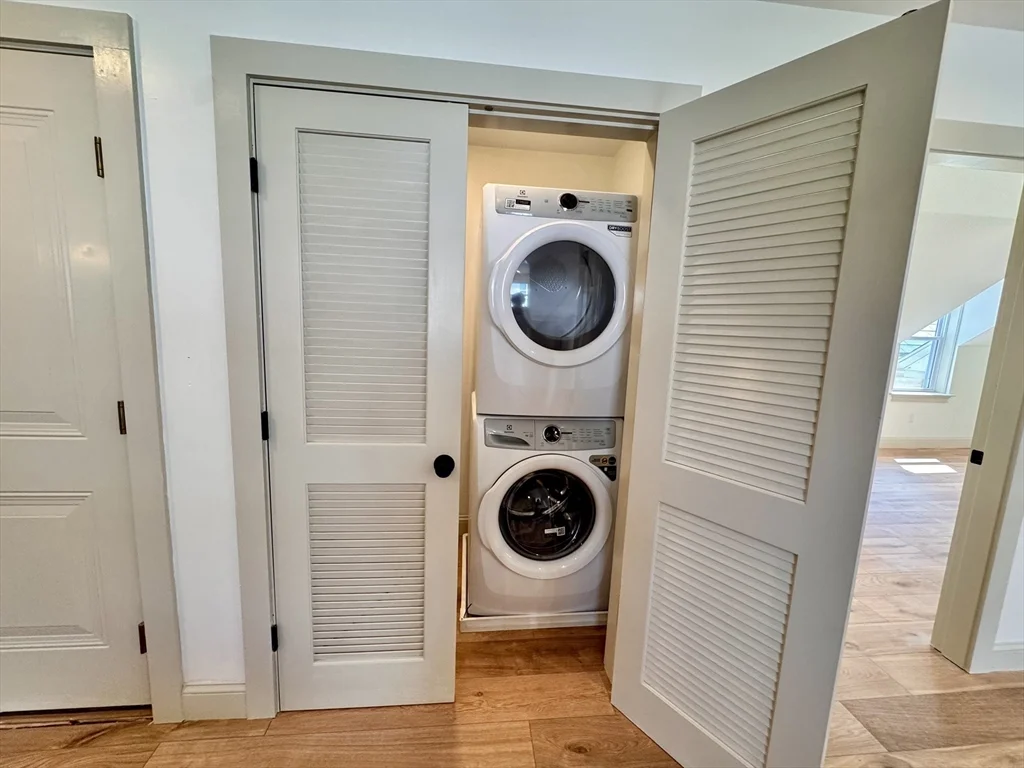 2 bed, 1 bath apartment for rent at 7 Hardy St Unit 2, Beverly — photo 13 of 27