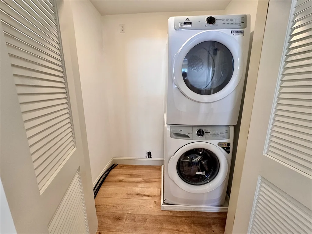 2 bed, 1 bath apartment for rent at 7 Hardy St Unit 2, Beverly — photo 14 of 27