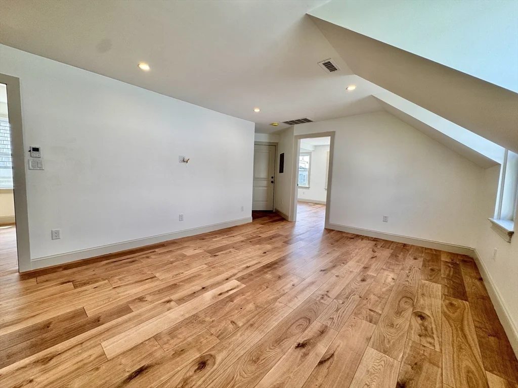 2 bed, 1 bath apartment for rent at 7 Hardy St Unit 2, Beverly — photo 22 of 27