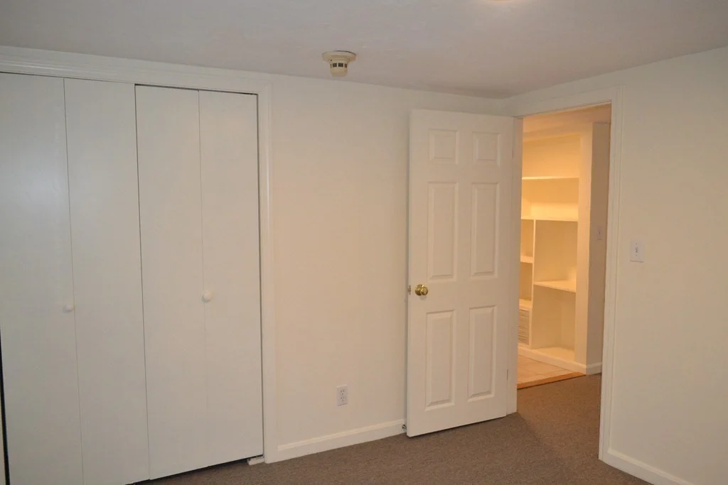 2 bed, 1 bath apartment for rent at 7 Harris St Unit 1R, Salem — photo 9 of 11