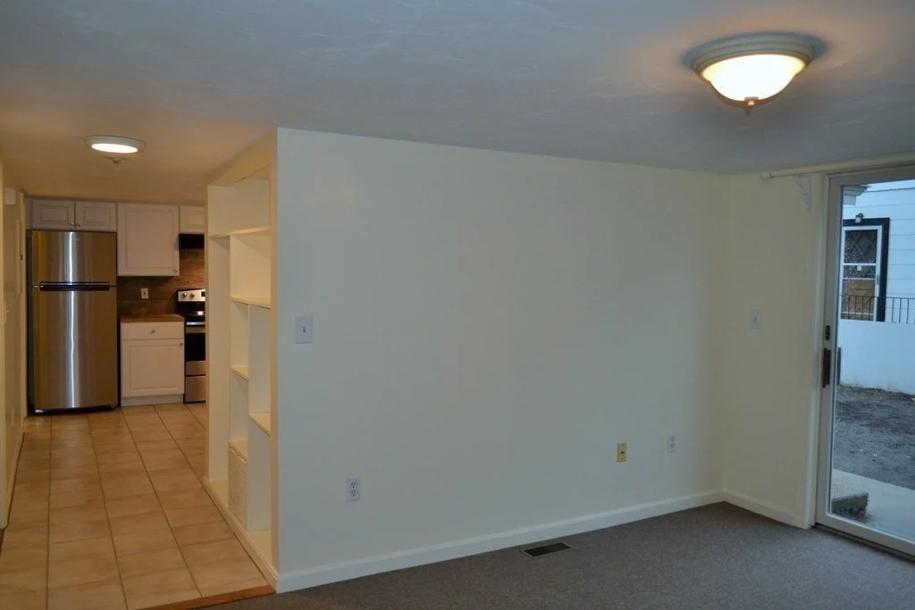 2 bed, 1 bath apartment for rent at 7 Harris St Unit 1R, Salem — photo 8 of 11