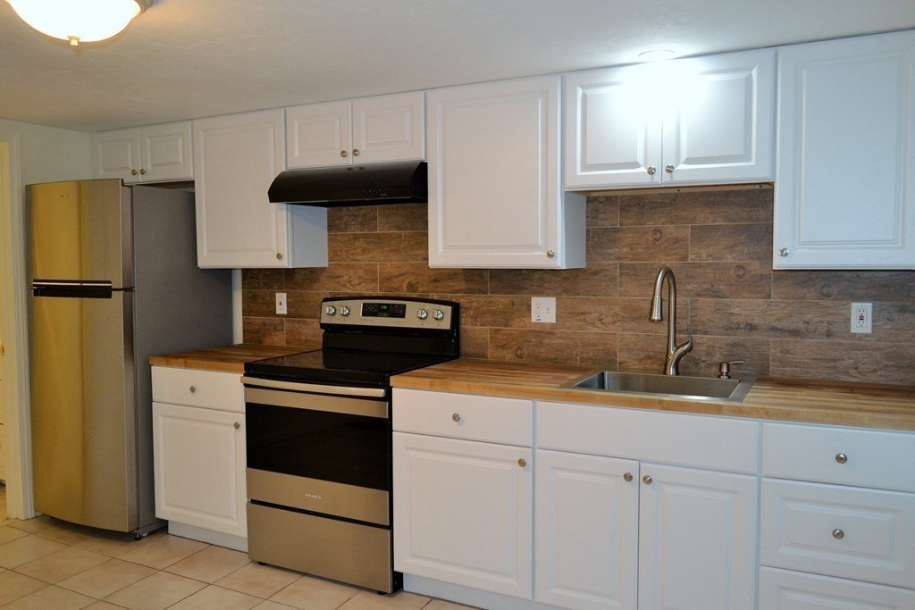2 bed, 1 bath apartment for rent at 7 Harris St Unit 1R, Salem — photo 5 of 15