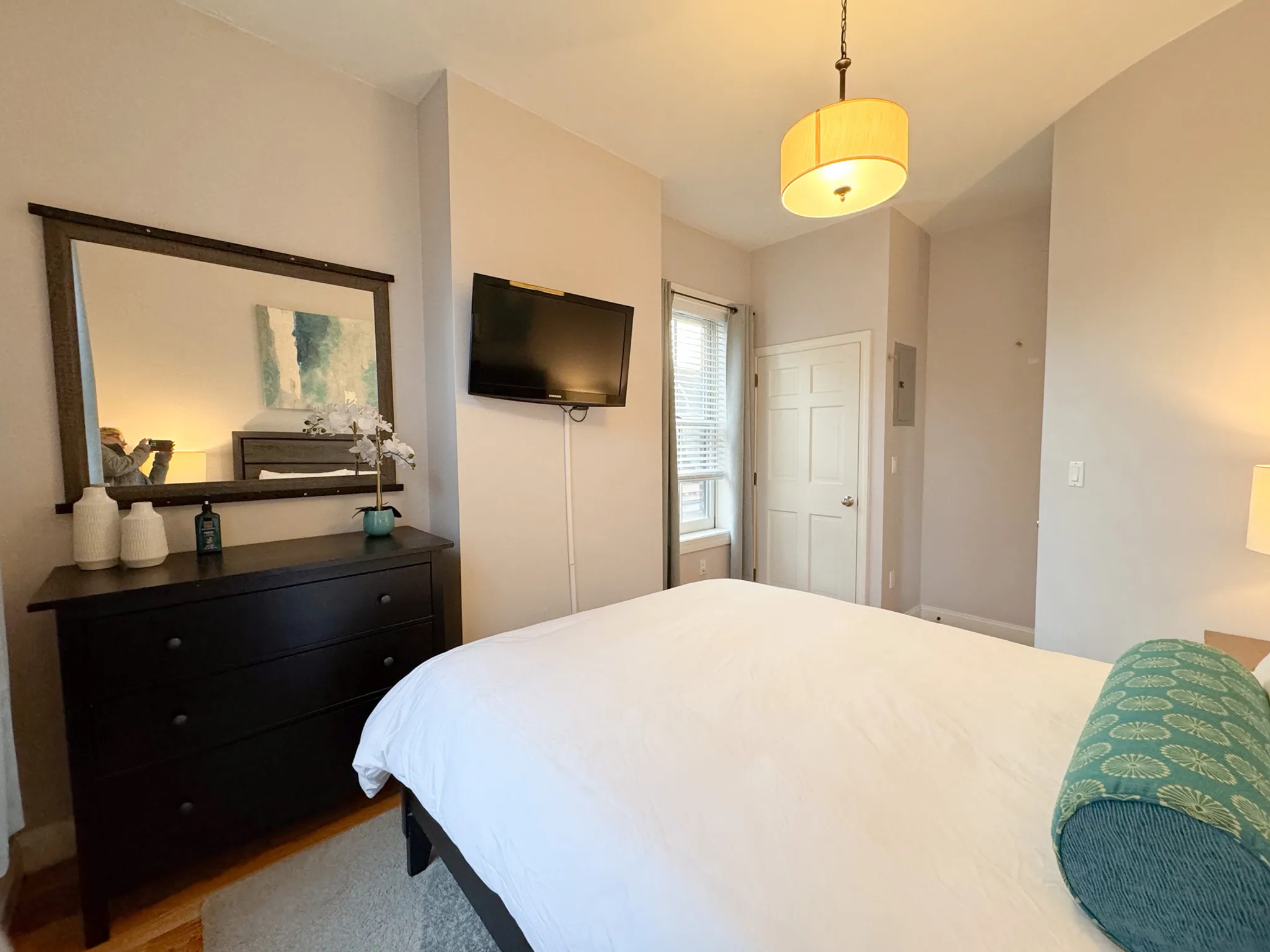 2 bed, 1 bath apartment for rent at 7 Harvard Sq Unit 3B, Brookline Village — photo 11 of 13