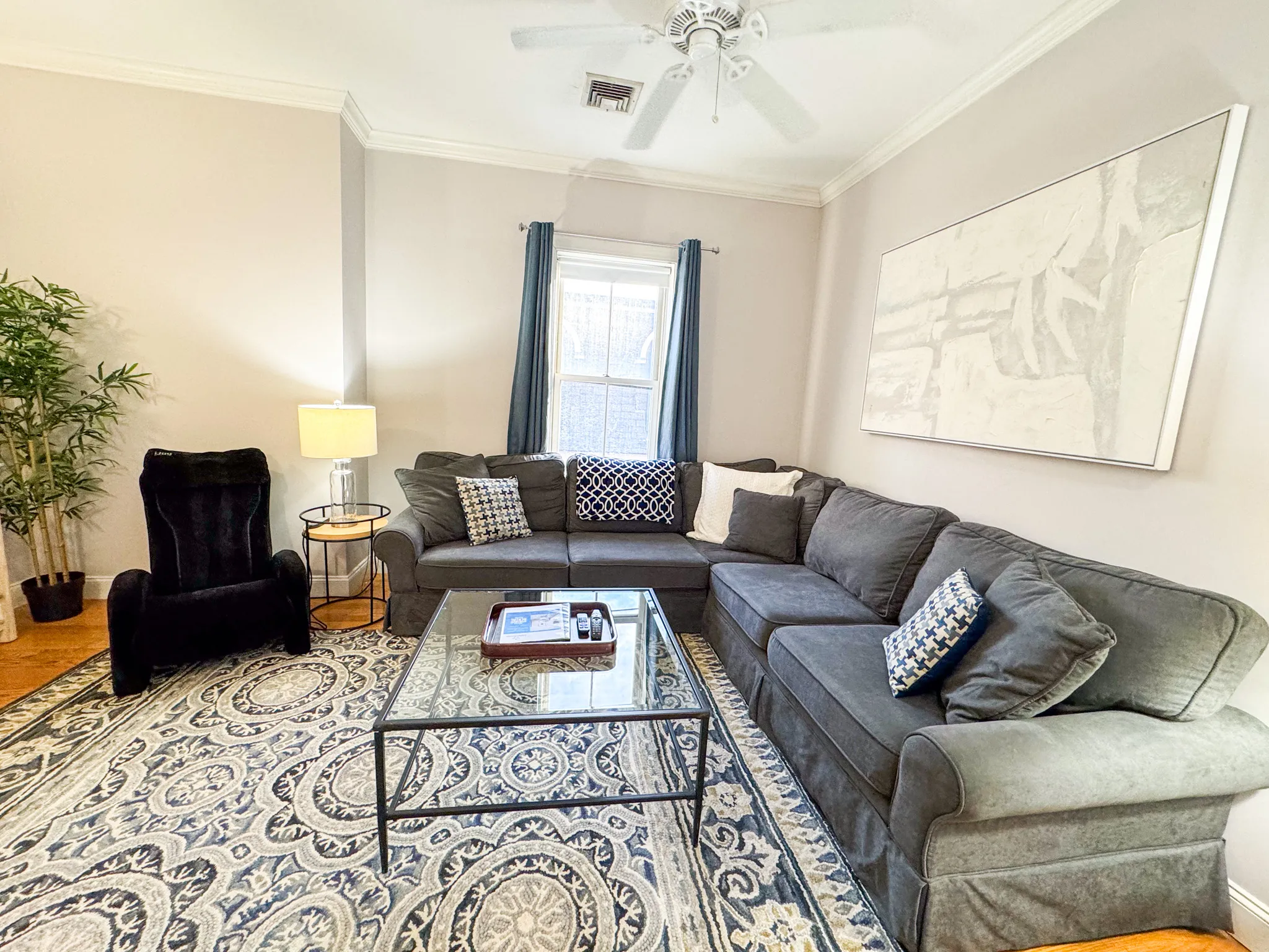 2 bed, 1 bath apartment for rent at 7 Harvard Sq Unit 3B, Brookline Village — photo 2 of 13