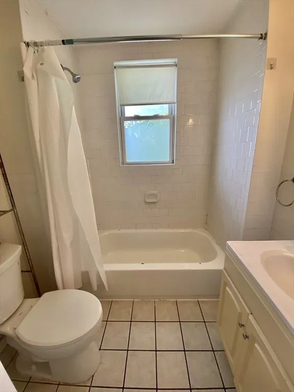 3 bed, 2 bath apartment for rent at 7 Harvard Ter Unit 2, Allston — photo 10 of 15