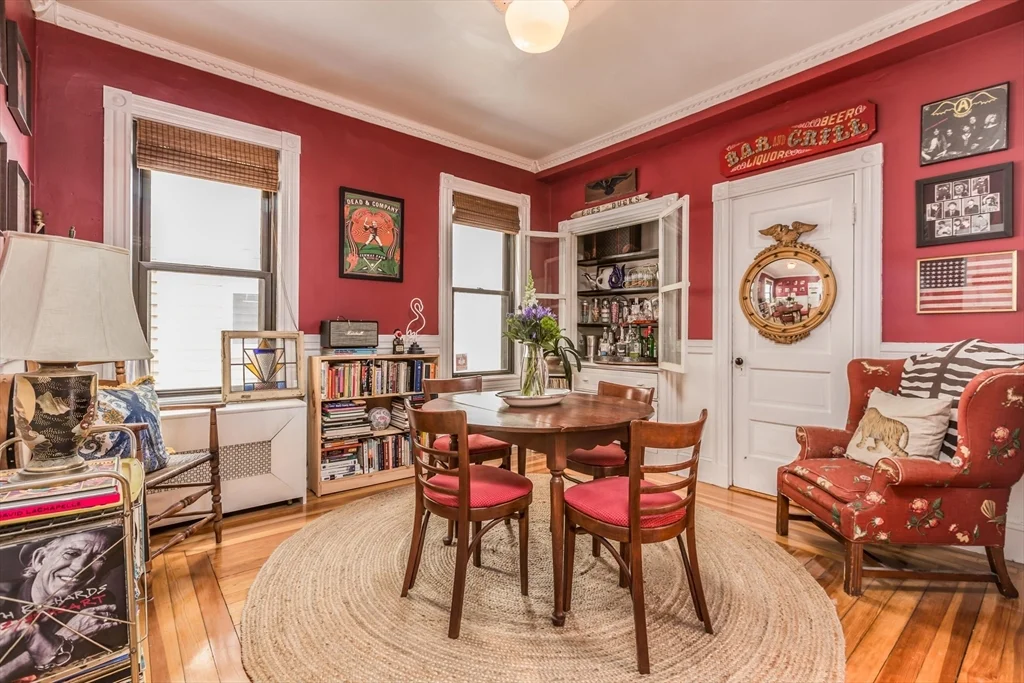2 bed, 1 bath apartment for rent at 7 Hatch St Unit 1, South Boston — photo 5 of 14