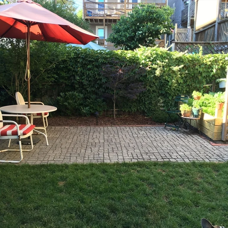 2 bed, 1 bath apartment for rent at 7 Hatch St Unit 1, South Boston — photo 12 of 14