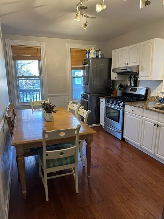 3 bed, 1 bath apartment for rent at 7 Hatch St Unit 2, South Boston — photo 2 of 9