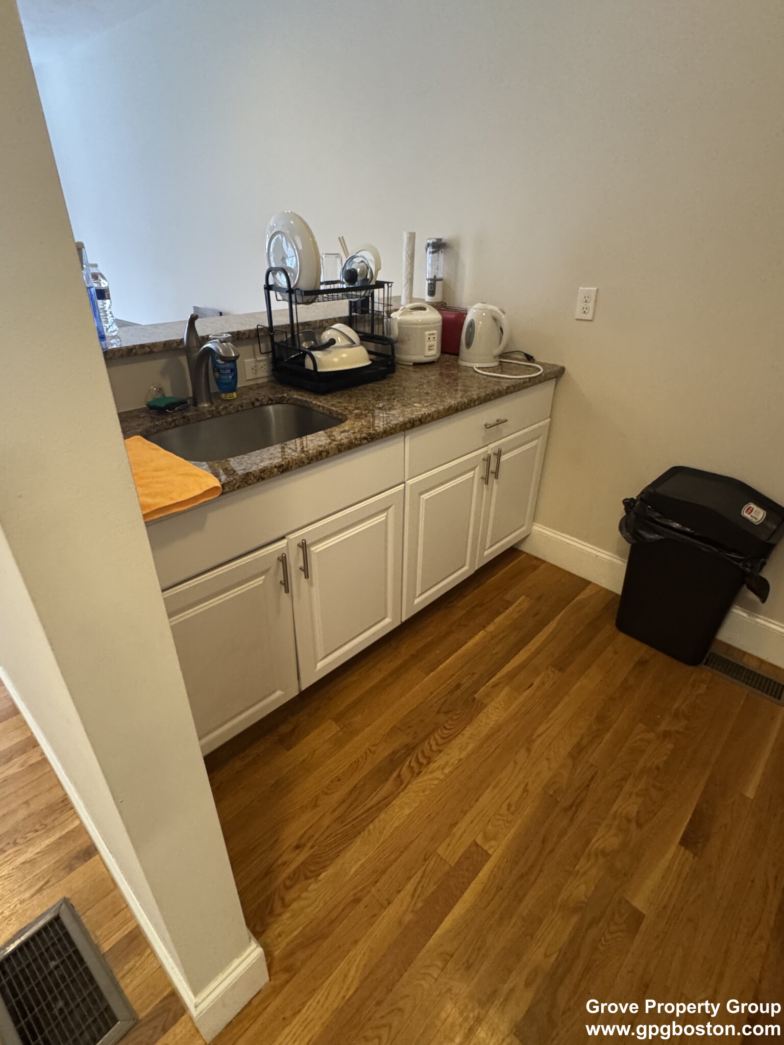 2 bed, 1 bath apartment for rent at 7 Havre St Unit 2, East Boston — photo 4 of 12