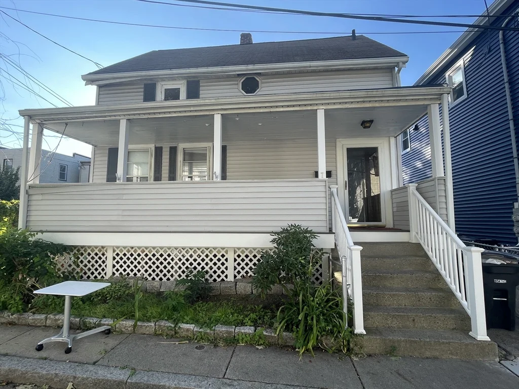 3 bed, 2 bath apartment for rent at 7 Henderson St, Magoun Square — photo 1 of 27