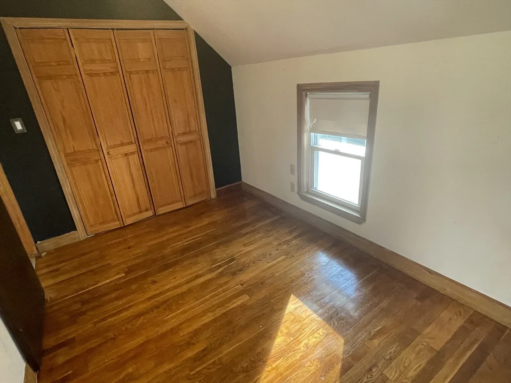 3 bed, 2 bath apartment for rent at 7 Henderson St, Magoun Square — photo 20 of 27