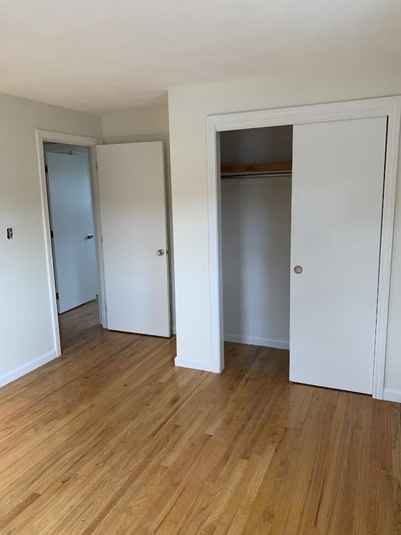 4 bed, 2 bath apartment for rent at 7 Heritage Way Unit 1, Burlington — photo 13 of 27