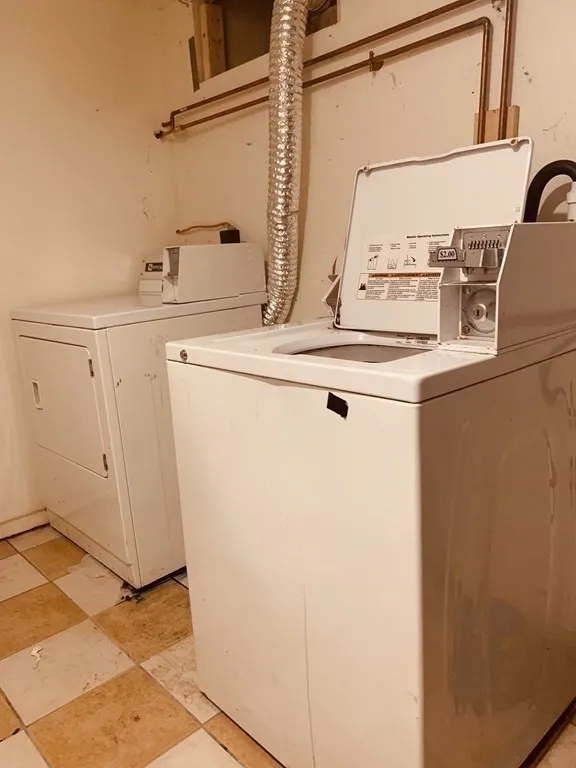 3 bed, 1 bath apartment for rent at 7 Hesston Ter Unit 1, Dorchester — photo 8 of 10