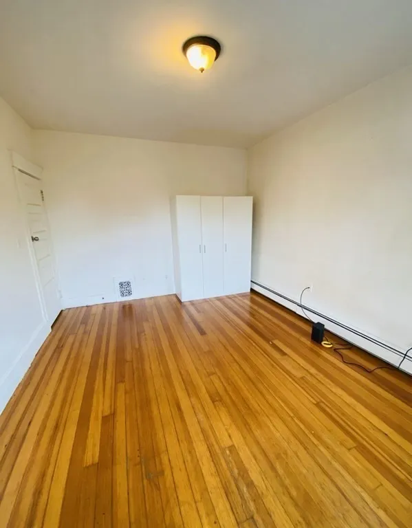 3 bed, 1 bath apartment for rent at 7 Hesston Ter Unit 3, Boston — photo 8 of 17