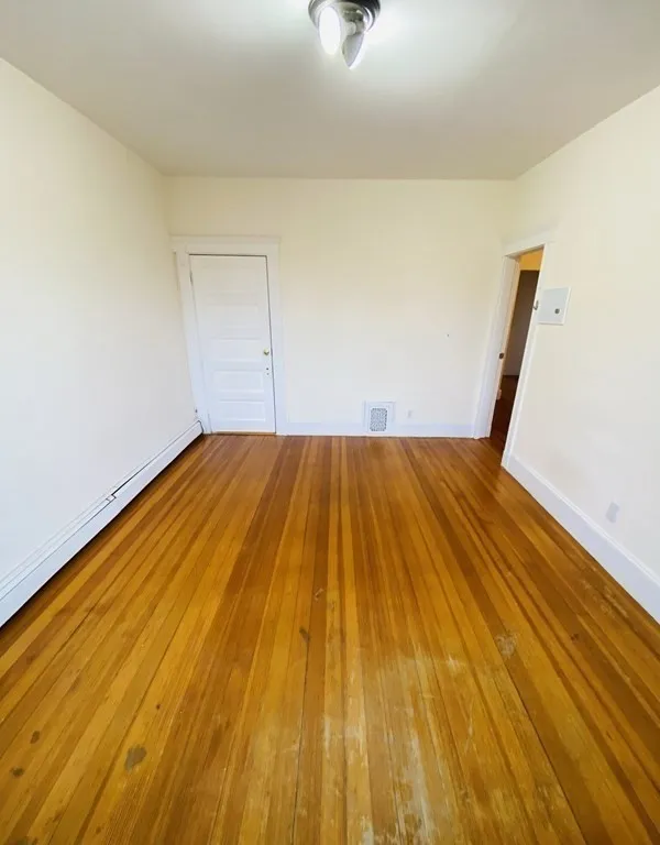 3 bed, 1 bath apartment for rent at 7 Hesston Ter Unit 3, Boston — photo 12 of 17