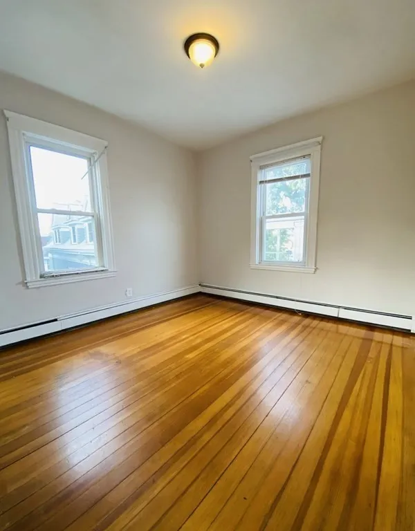 3 bed, 1 bath apartment for rent at 7 Hesston Ter Unit 3, Boston — photo 6 of 17