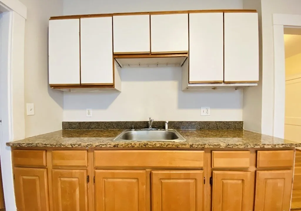 3 bed, 1 bath apartment for rent at 7 Hesston Ter Unit 3, Boston — photo 1 of 17