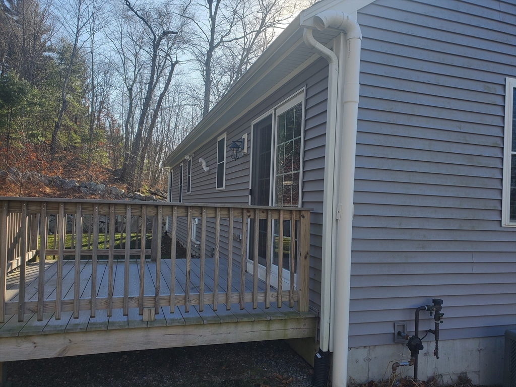 3 bed, 2 bath apartment for rent at 7 High St, Freetown — photo 27 of 27