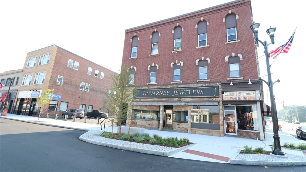 1 bed, 1 bath apartment for rent at 7 High St Unit 11, Clinton — photo 15 of 17