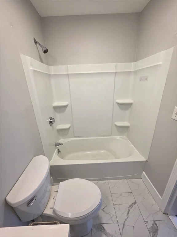1 bed, 1 bath apartment for rent at 7 High St Unit 11, Clinton — photo 13 of 17