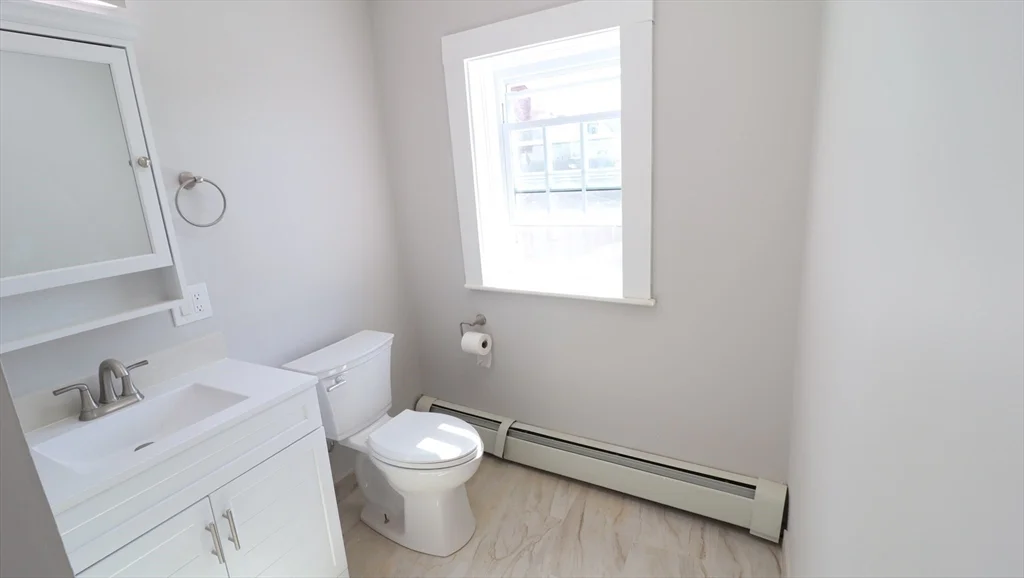 2 bed, 1 bath apartment for rent at 7 High St Unit 12, Clinton — photo 16 of 26