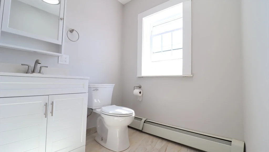 2 bed, 1 bath apartment for rent at 7 High St Unit 12, Clinton — photo 18 of 26