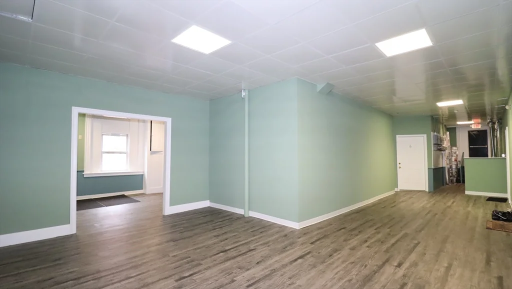 1 bed, 1 bath apartment for rent at 7 High St Unit 15, Clinton — photo 16 of 20